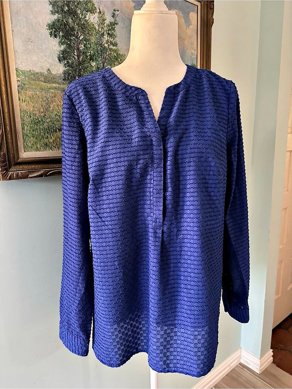 Talbots Textured Long Sleeve Blouse in Blue Size Medium Like New